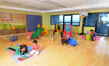 Newly Renovated Fully Furnish Spacious Studio in Malayan Plaza Ortigas Mandaluyong