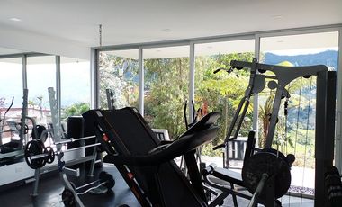 PR18354 Casa en venta en el sector Loma del Escobero