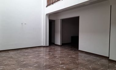 PR17205 Venta de casa comercial en Prado Centro