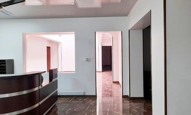PR17205 Venta de casa comercial en Prado Centro