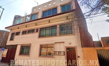Casa en venta en Iztacalco de Remate Bancario $3,650,000.00 Pesos