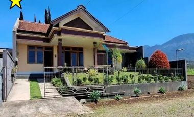 Rumah Villa Luas 630 dekat Selecta Batu Malang
