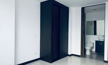 PR18177 Apartamento en arriendo en el sector Loma de Las Brujas