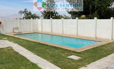 CASA ESTILO MEDITERRÁNEA EN CONDOMINIO SEGURO EN LOMAS DE LO AGUIRRE