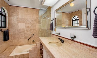Preciosa casa en la seguridad de villas del tepalo!