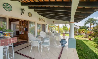 Preciosa casa en la seguridad de villas del tepalo!