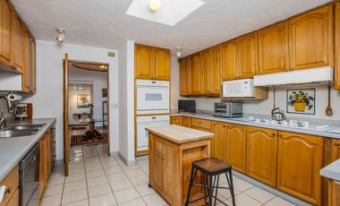 Preciosa casa en la seguridad de villas del tepalo!