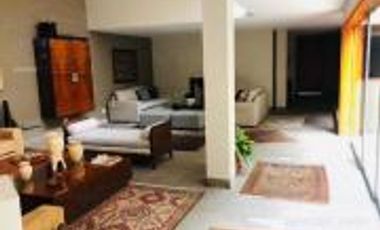 Vendo Hermosa Casa Amplia en Miraflores