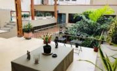 Vendo Hermosa Casa Amplia en Miraflores
