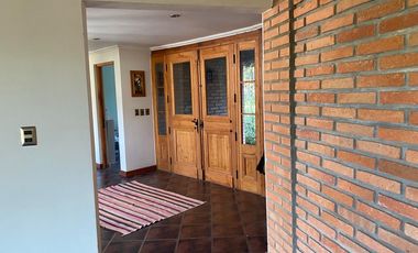 Casa Maravillosa  en exclusivo Sector Loncomilla