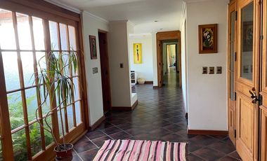 Casa Maravillosa  en exclusivo Sector Loncomilla