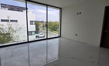 Casa en venta en Valle Imperial Zapopan