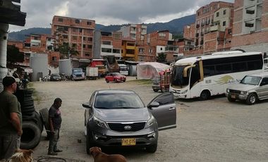 Vendo parqueadero lote en la Estrella Antioquia