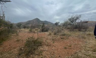 Increible Terreno en la Tomatina, con escritura individual y a unos metros de salida a Calvillo