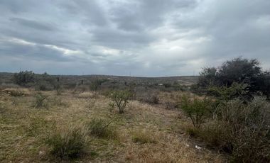 Increible Terreno en la Tomatina, con escritura individual y a unos metros de salida a Calvillo