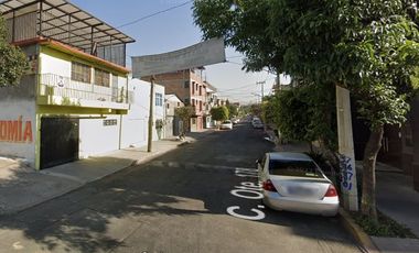 Gran Remate, Casa en Col. Moctezuna 2da. Secc., Venustiano Carranza, CDMX.