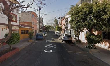 Gran Remate, Casa en Col. Moctezuna 2da. Secc., Venustiano Carranza, CDMX.
