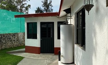 VENDO BONITA CASA CON ALBERCA EN TETELCINGO CUAUTLA MORELOS