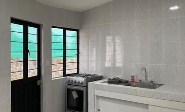 VENDO BONITA CASA CON ALBERCA EN TETELCINGO CUAUTLA MORELOS