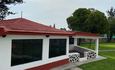 VENDO BONITA CASA CON ALBERCA EN TETELCINGO CUAUTLA MORELOS