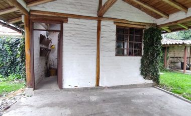 VENTA HERMOSA CASA INDEPENDIENTE LA ARMENIA SECTOR CONOCOTO