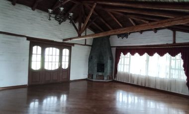 VENTA HERMOSA CASA INDEPENDIENTE LA ARMENIA SECTOR CONOCOTO