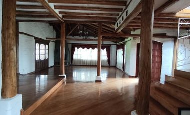 VENTA HERMOSA CASA INDEPENDIENTE LA ARMENIA SECTOR CONOCOTO