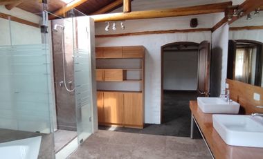 VENTA HERMOSA CASA INDEPENDIENTE LA ARMENIA SECTOR CONOCOTO