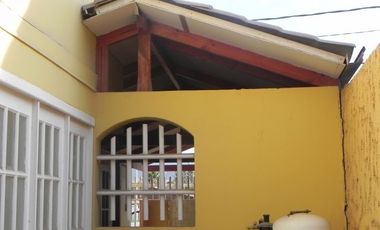 OPORTUNIDAD - HERMOSA CASA VILLA MODELO