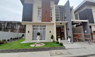 Brandnew Three Bedrooms Villas with Pool in Primeworld District