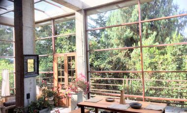 LA CALERA- ESPECTACULAR CASA ALTO DE PATIOS