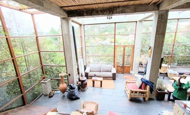LA CALERA- ESPECTACULAR CASA ALTO DE PATIOS