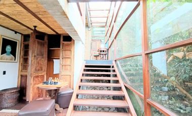 LA CALERA- ESPECTACULAR CASA ALTO DE PATIOS
