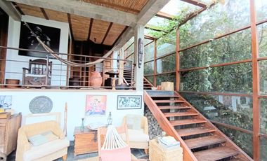 LA CALERA- ESPECTACULAR CASA ALTO DE PATIOS