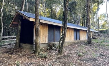 Z O N A S U R . C L En venta Sitio con bodega. Villarrica.