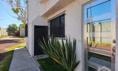HERMOSA CASA EN VENTA CON ALBERCA EN TIZAYUCA, SE ACEPTA PERMUTA por CASA EN ZONA PLATEADA o SAN JAVIER
