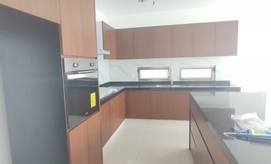 Casa Renta Residencial aqua 4 recámaras con estudio