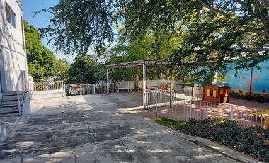 Propiedad en venta en Alta Vista para colegio o desarrollo