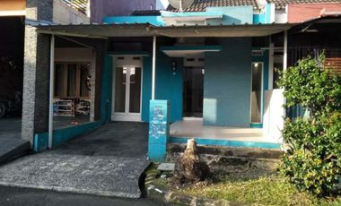 Rumah Di Cluster Graha Raya Bintaro Dekat Pasar Segar
