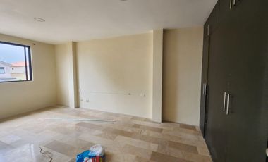 Ciudad Celeste, Se renta Casa 3 dormitorios con amplio patio