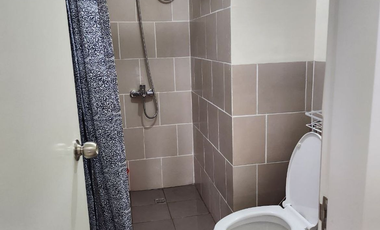 BEAUTIFUL FURNISHED UNITS IN HOLLAND PARK SOUTHWOODS BINAN LAGUNA