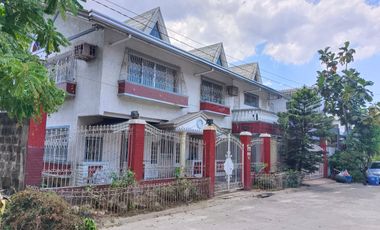 276 Sqm Lot Area, 7 BR, 3 T&B, 3 toilets, 2 carpark - RUSH Sale Metrovilla Valenzuela City
