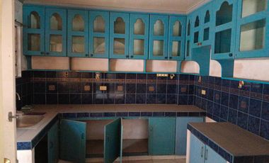 276 Sqm Lot Area, 7 BR, 3 T&B, 3 toilets, 2 carpark - RUSH Sale Metrovilla Valenzuela City