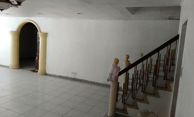 276 Sqm Lot Area, 7 BR, 3 T&B, 3 toilets, 2 carpark - RUSH Sale Metrovilla Valenzuela City