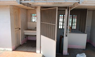 276 Sqm Lot Area, 7 BR, 3 T&B, 3 toilets, 2 carpark - RUSH Sale Metrovilla Valenzuela City
