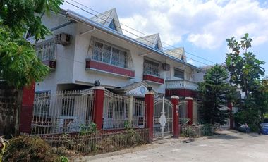 276 Sqm Lot Area, 7 BR, 3 T&B, 3 toilets, 2 carpark - RUSH Sale Metrovilla Valenzuela City