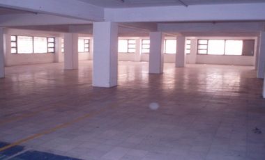 LOCAL COMERCIAL EN CUAUHTEMOC DE 240 M2