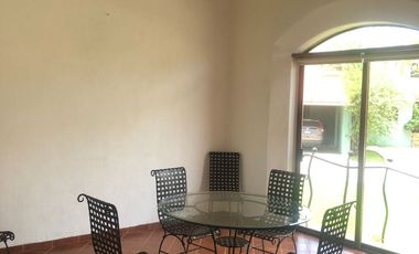 CLUB DE GOLF LA CEIBA  VENTA DE CASA FRENTE AL CAMPO DE GOLF CON EXCELENTE PRECIO!