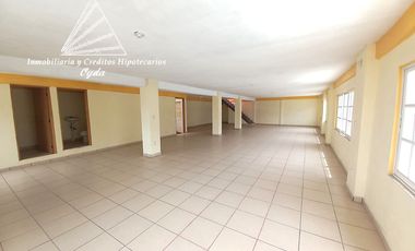 ESQUINA COMERCIAL EN PARQUE RESIDENCIAL COACALCO 4 LOCALES Y SALON DE EVENTOS CON TERRAZA