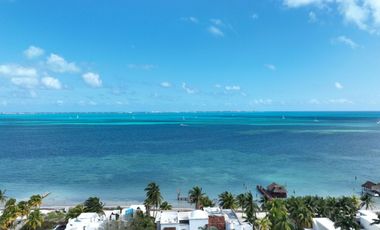 Condo con Club de playa frente al mar, Alberca, Cancha de paddel y Ludoteca en  Costa mujeres, Cancun.